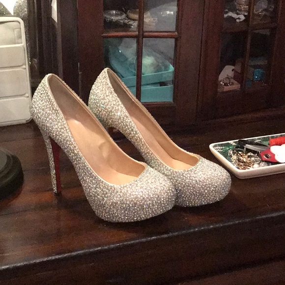Custom crystal shoes-stunning!💍💋👠💄🍓 - Picture 1 of 7